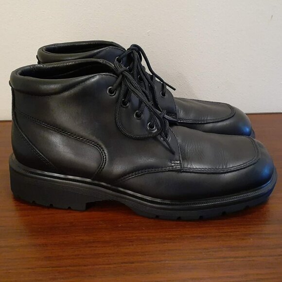 Dr. Martens Men\'s Black Leather Chukka Chunky Sole Ankle Boots main image 9